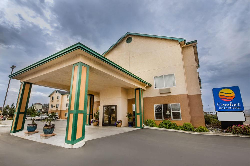 Comfort Inn & Suites Redwood Country Fortuna Extérieur photo