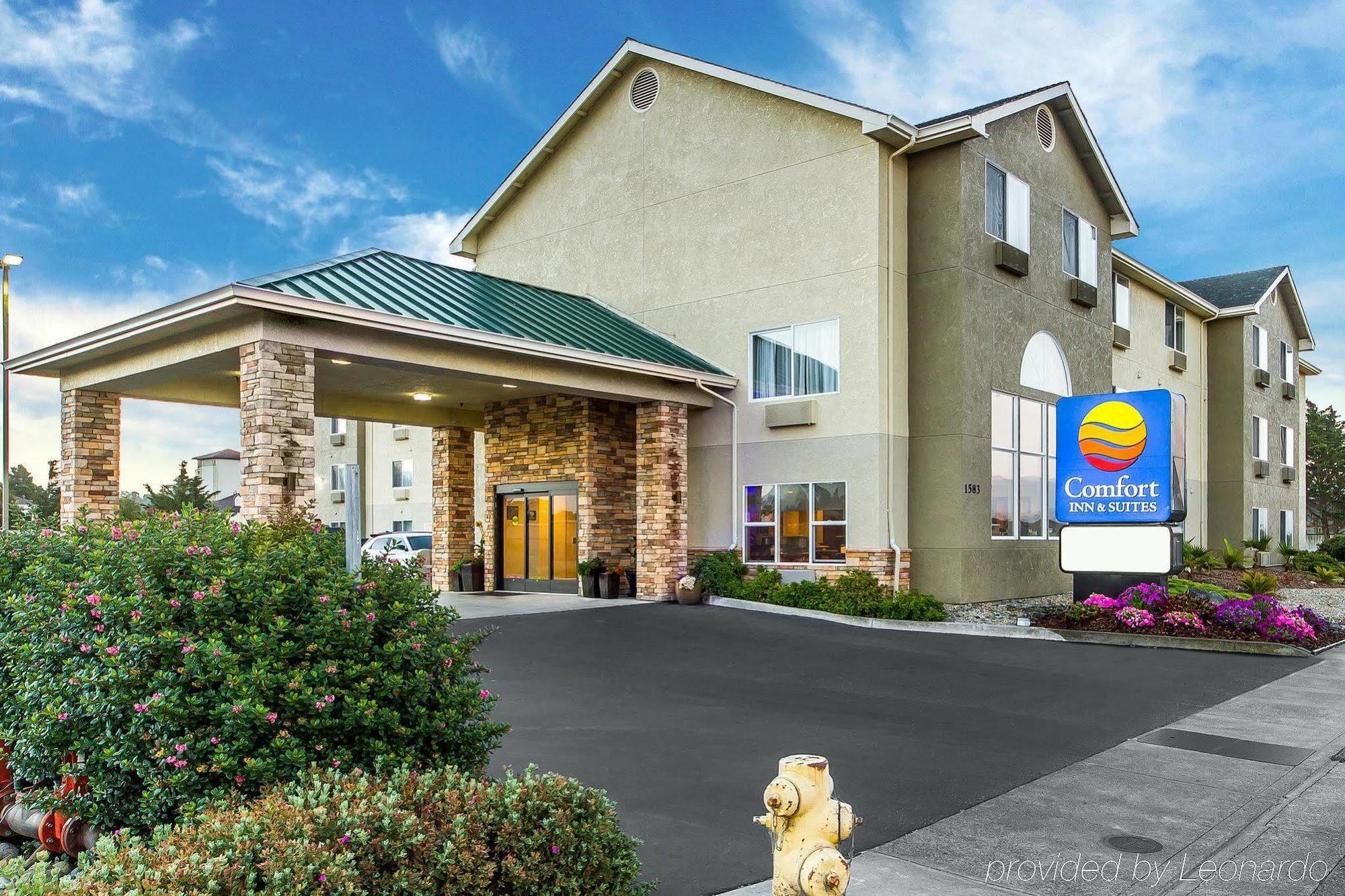 Comfort Inn & Suites Redwood Country Fortuna Extérieur photo